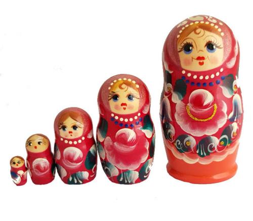 Poupées gigognes rouge Famille 5 pieces peinte à la main, un souvenir russe